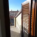 Terrace With View Attic In Old Town Ballarhome Apartman *