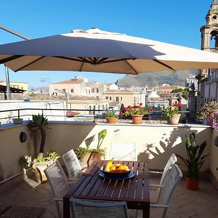 Terrace With View Attic In Old Town Ballarhome Apartman