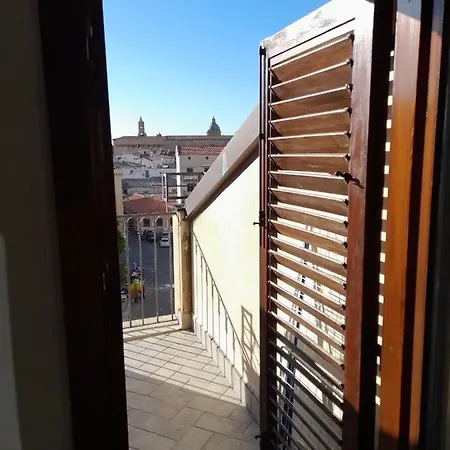 Terrace With View Attic In Old Town Ballarhome Apartment *